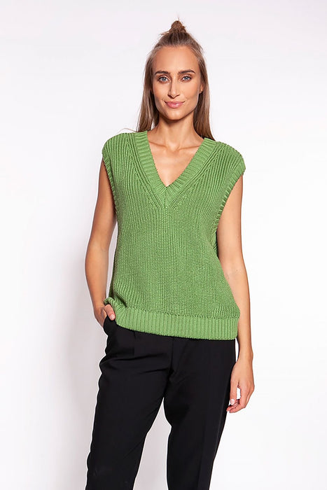 Trendy Oversized Knit Vest: Your Go-To Fashion Statement