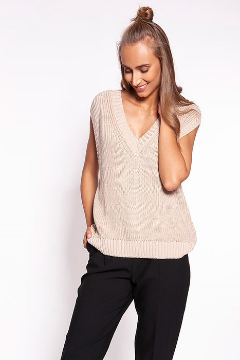 Trendy Oversized Knit Vest: Your Go-To Fashion Statement