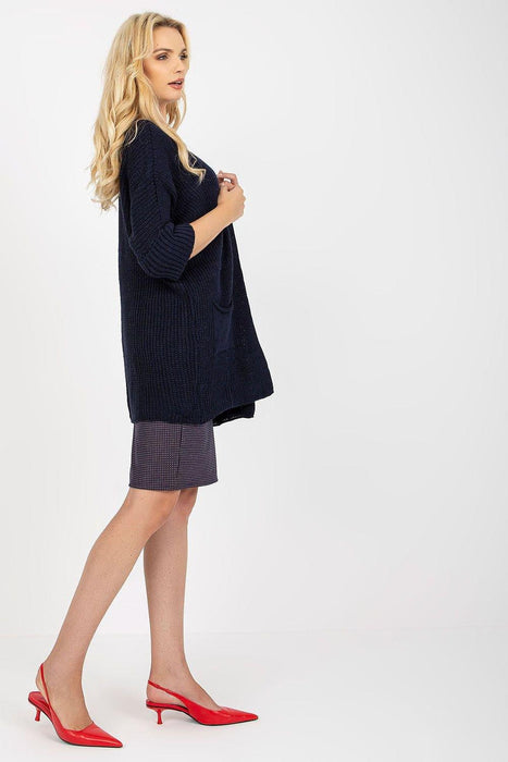 Versatile 3/4 Sleeve Parisian Cardigan with Functional Pockets