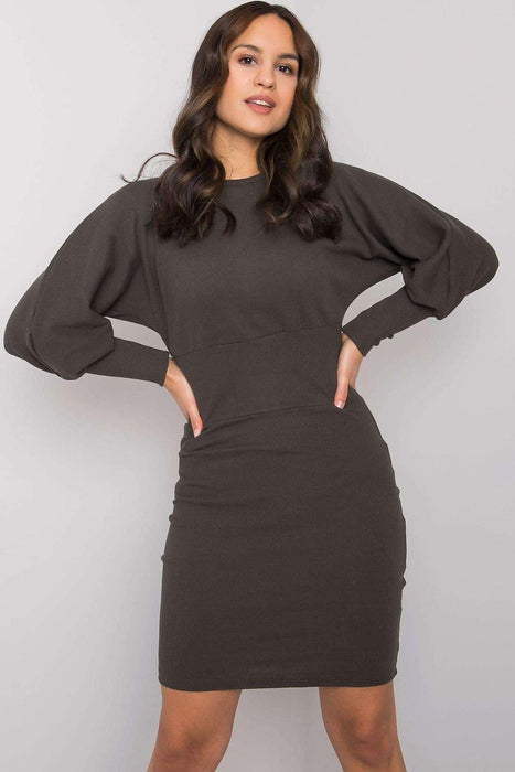 Elegant Ribbed Midi Dress with Stylish Puff Sleeves