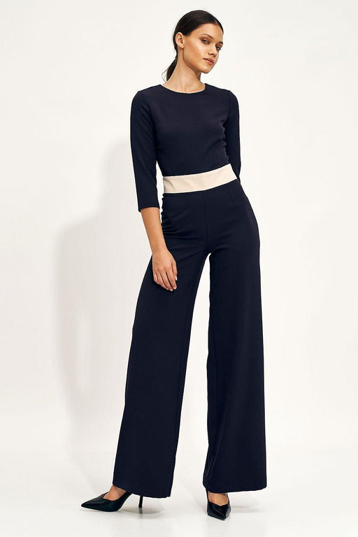 Elegant Flared-Leg Jumpsuit with Waist Detail