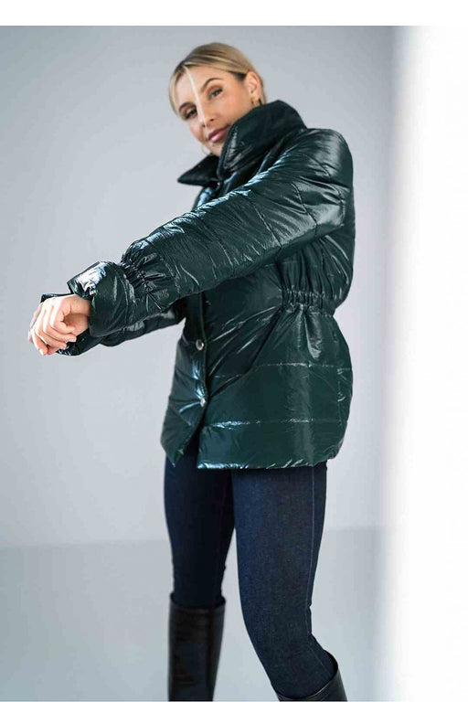 Sleek High-Collar Quilted Jacket with Fashionable Elastic Accents