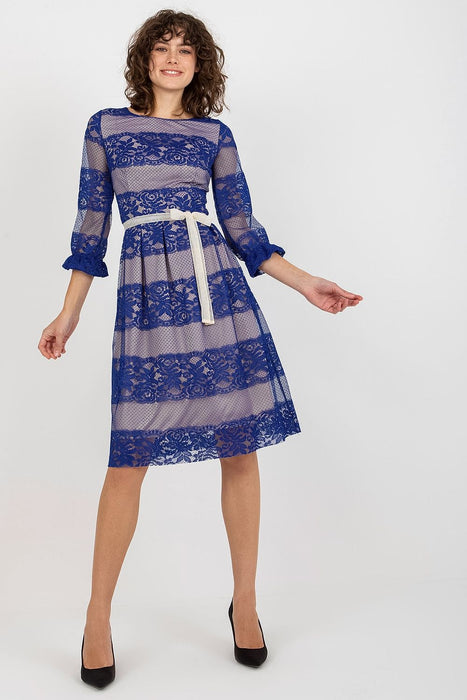 Chic Lace Evening Dress with 3/4 Sleeves and Adjustable Waist Sash