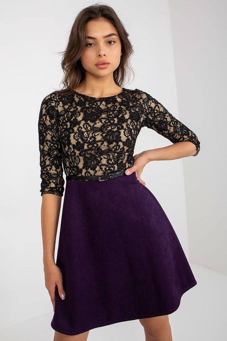 Timeless Grace: Lakerta Lace Evening Gown