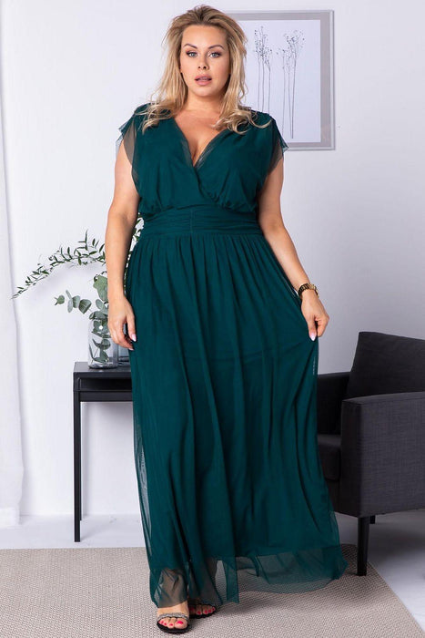 Chic Plus Size Manuela Maxi Dress for Curvy Beauties