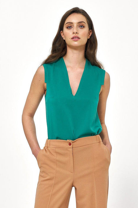 Sophisticated Sleeveless Viscose Blouse for Effortless Elegance