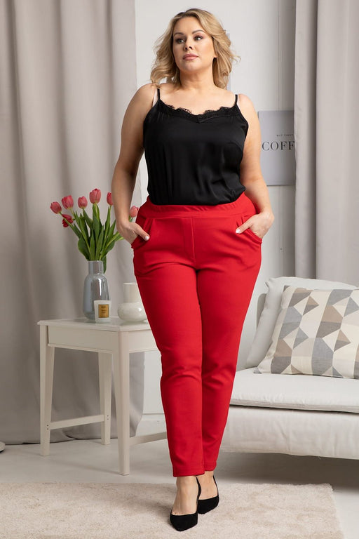 Elegant Plus Size Chic: Karko Curvy Trousers