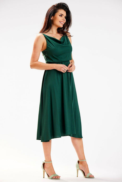 Chic Adjustable Strap Crinkled Midi Dress