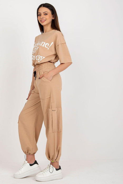 Chic Casual Tracksuit Set with Stylish Blouse