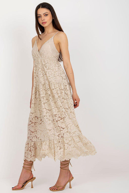 Charming Lace Daydress with Sweetheart Neckline - Embrace Elegance and Style