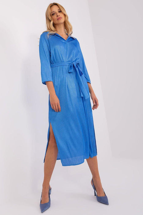 Chic Ribbed V-Neck Midi Dress with Adjustable Waist Detail