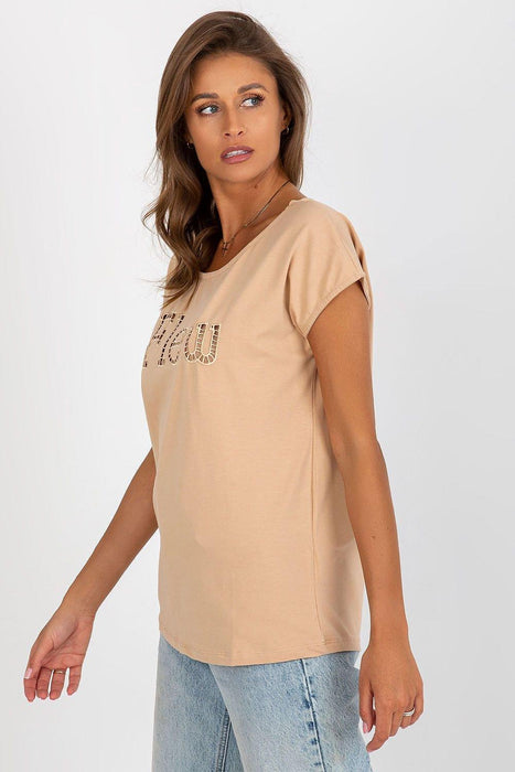 Stylish Cut-Out T-Shirt for Trendsetting Women