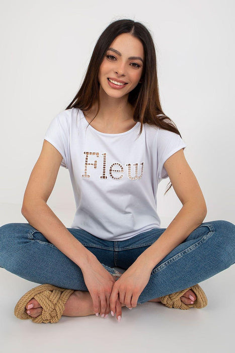 Stylish Cut-Out T-Shirt for Trendsetting Women