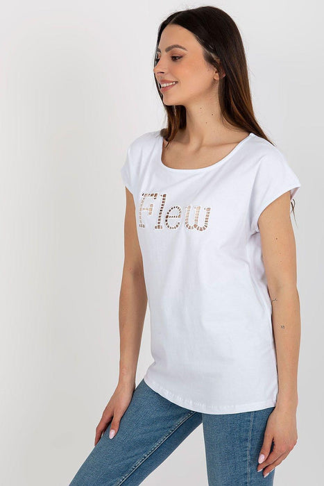 Stylish Cut-Out T-Shirt for Trendsetting Women