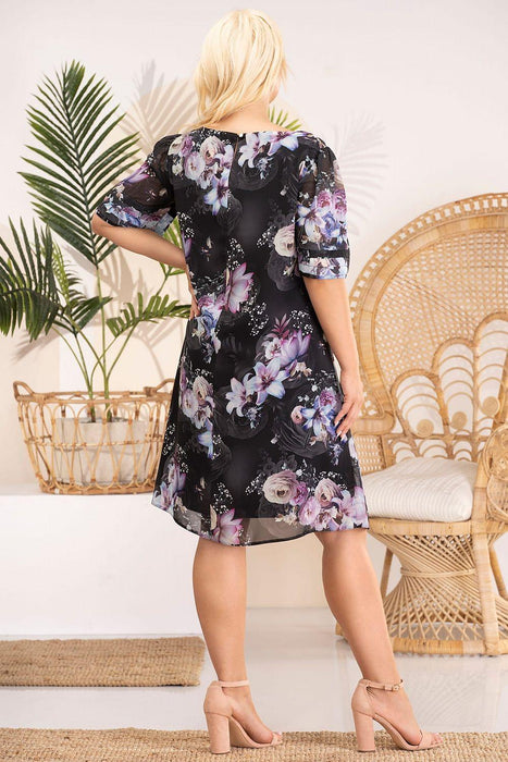 Nila Elegant Chiffon: Stylish Plus Size Dress for Any Event