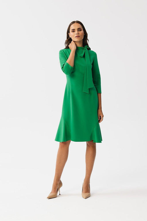 Sophisticated Ruffle-Back Day Dress with Stand-Up Collar