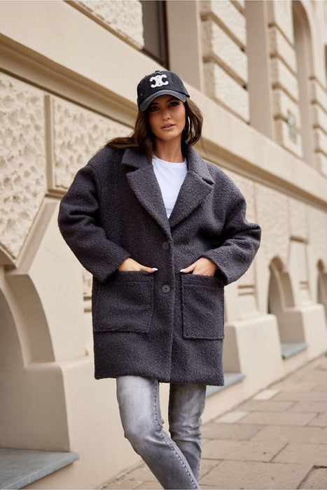 Sanchez Sheepskin Charm: Women's Stylish Long Jacket - A Must-Have for Autumn