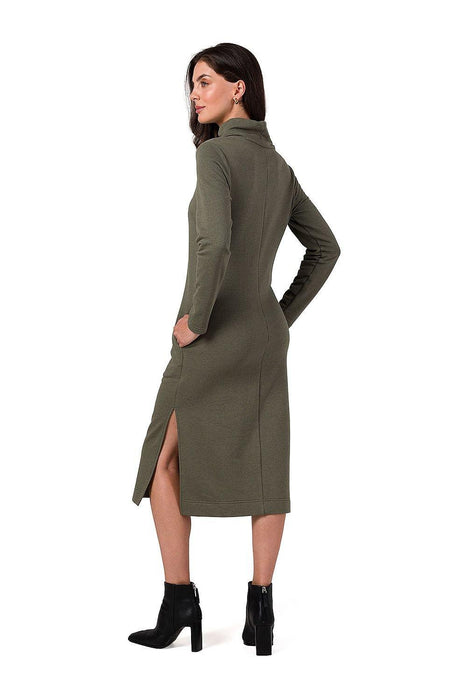 Sophisticated Midi Dress with Convenient Side Pockets