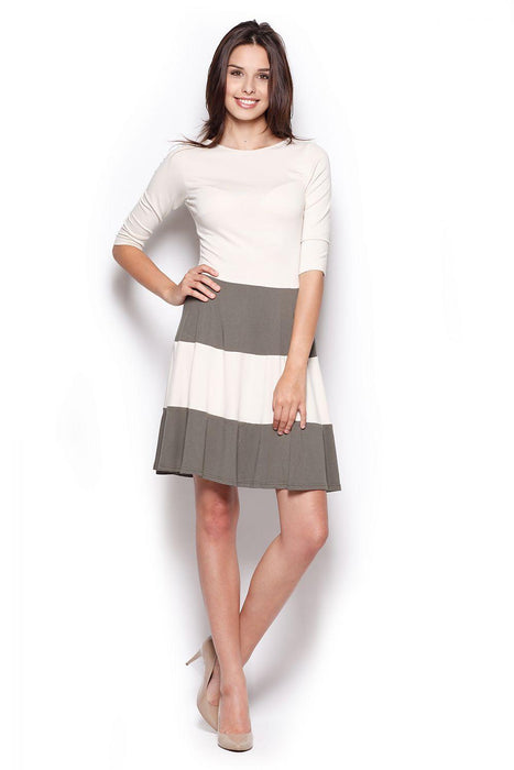 Elegant Striped Day Dress - Stylish Daywear with 3/4 Sleeves