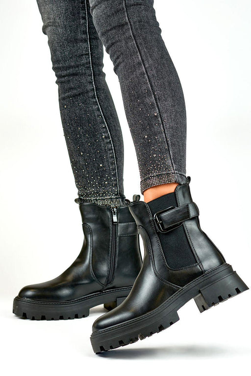 Sustainable Chic: Eco-Leather Heeled Ankle Boots with Cozy Fur Lining