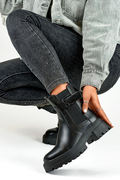 Sustainable Chic: Eco-Leather Heeled Ankle Boots with Cozy Fur Lining