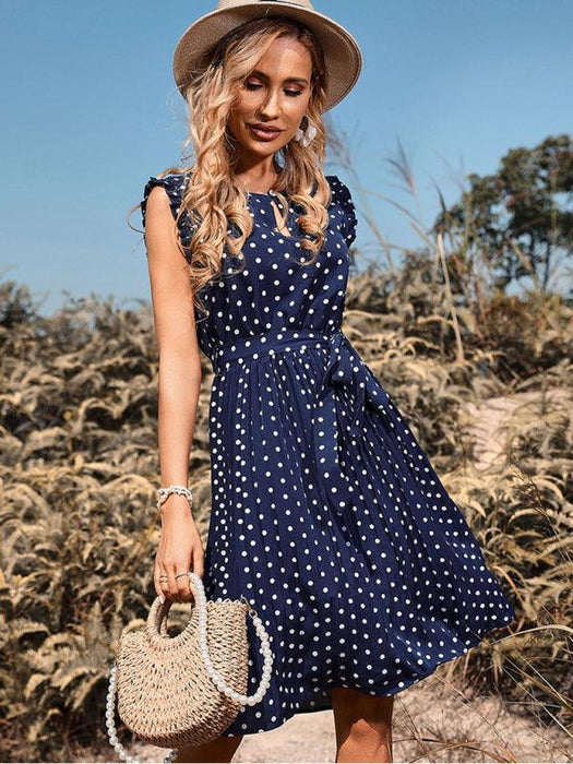 Elegant Polka Dot Pleated Dress - Effortless Charm for Any Occasion