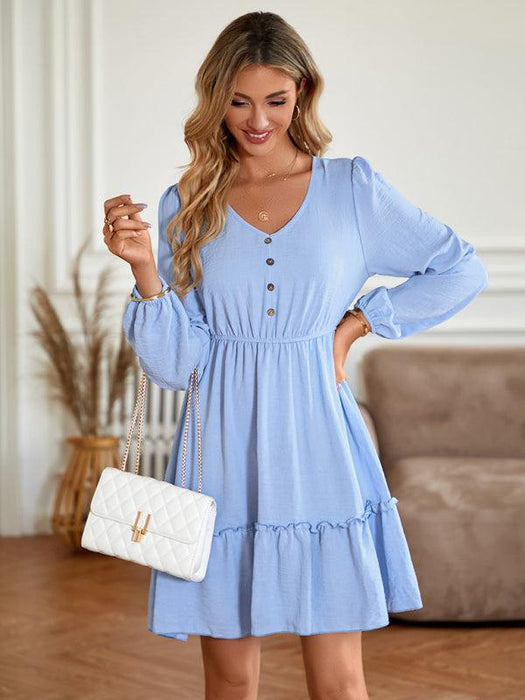 Elegant V-Neck Dress with Stylish Button Accents for Any Occasion