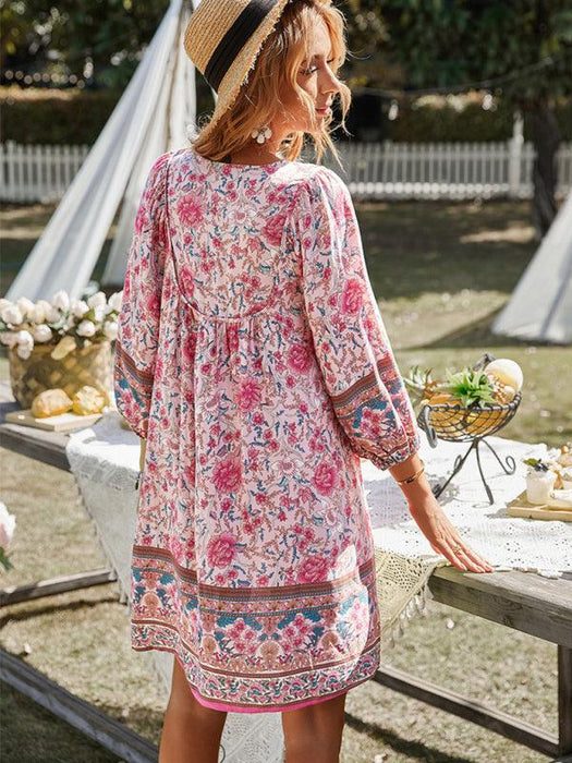 Chic Bohemian Floral Dress for Dreamy Summer Vacations