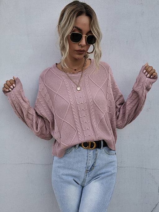 Effortless Elegance: Loose Knit Sweater with a Twist