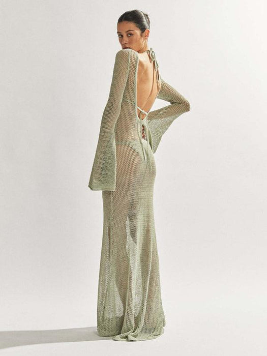 Chic Backless Knit Maxi Dress with Long Sleeves - Alluring Floor-Length Elegance