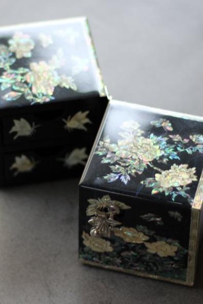 Korean Heritage Najeon Chilgi Jewelry Box adorned with Butterfly & Peony Interlace