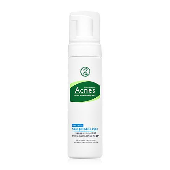 Radiant Skin Revitalizing Cleanser with Arbutin and Vitamin C