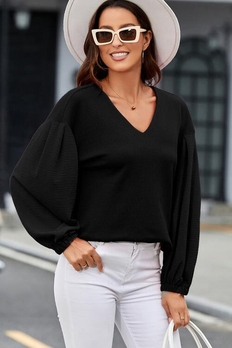 Warm and Stylish V-Neck Waffle Knit Long Sleeve Top