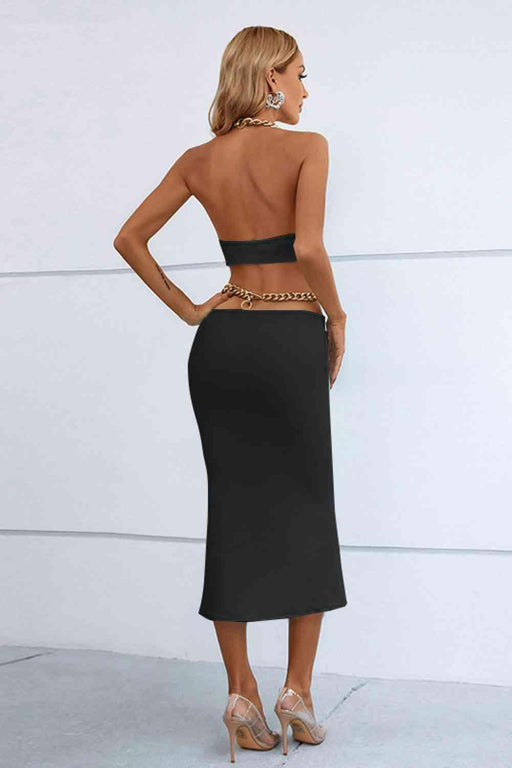 Chic Chain-Embellished Halter Bodycon Dress with Backless Detail