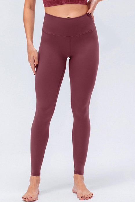 Active Lifestyle Patterned Nylon Spandex Leggings with Enhanced Fit Technology