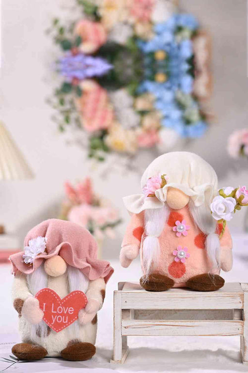 Gnome Mother's Day Flower Decor - Handcrafted Polyester Gnome Figurine