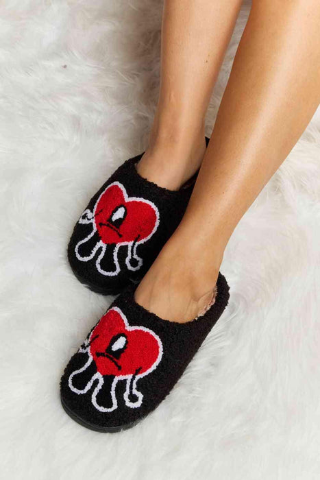 Melody Love Heart Print Plush Fleece Slippers for Cozy Comfort