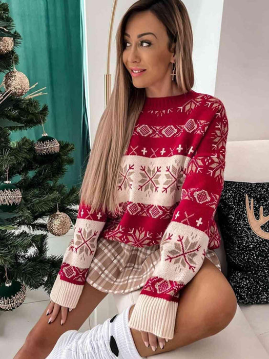 Cozy Snowflake Pattern Sweater with Relaxed Fit