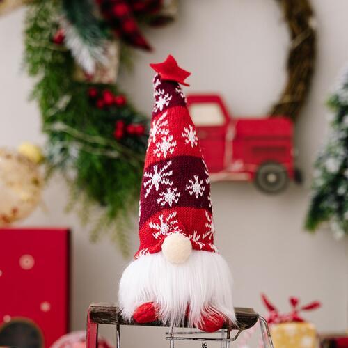 Radiant Gnome Duo: Enchanted Glow for Whimsical Decor