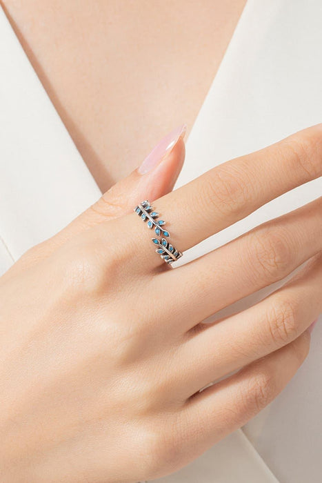 Elegant Turquoise Leaf Sterling Silver Ring: Exquisite Sophistication