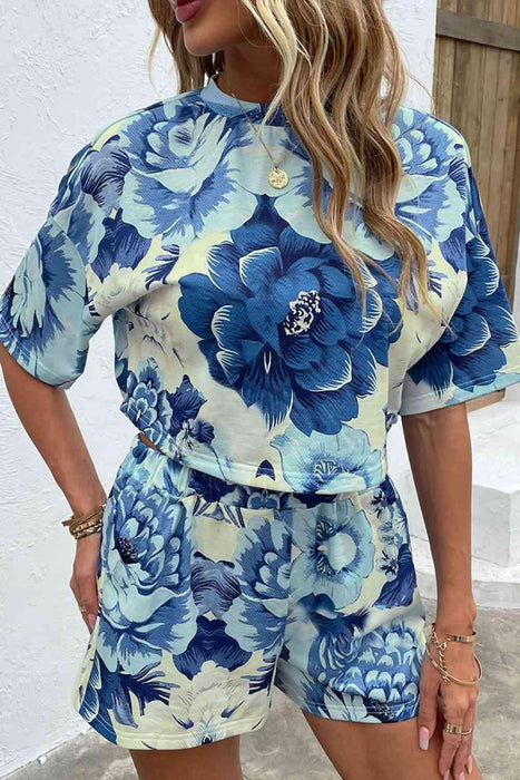 Chic Printed Lounge Set with Coordinating Half Sleeve Top and Shorts