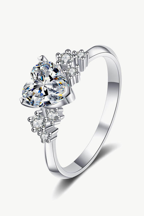 Heartfelt Elegance: Stunning Moissanite Heart-Shaped Ring