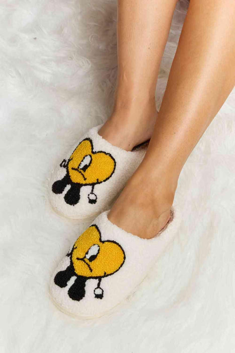 Charming Heart Print Plush Fleece Slippers - Indulge in Cozy Bliss