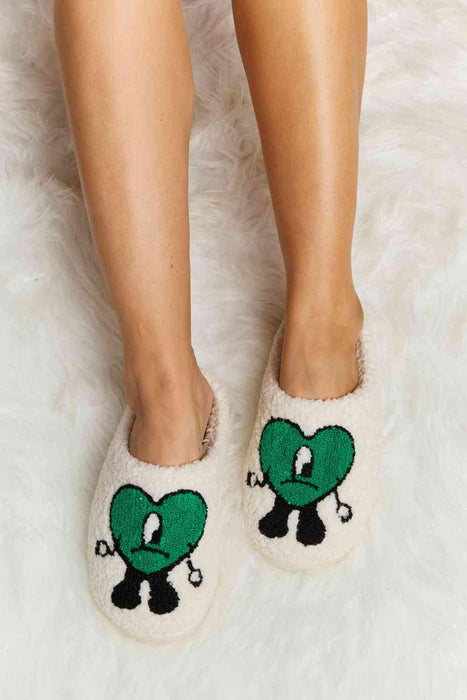 Charming Heart Print Plush Fleece Slippers - Indulge in Cozy Bliss