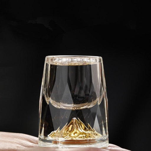 Golden Elegance Crystal Glass Tumblers for Refined Drinking Experiences
