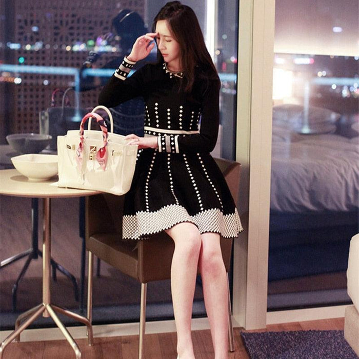 Timeless Elegance: Black Knit Pleated Dress with Korean Influence