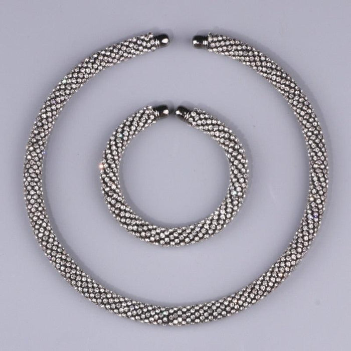 Luxurious Crystal Choker Necklace - Timeless Elegance for the Modern Woman