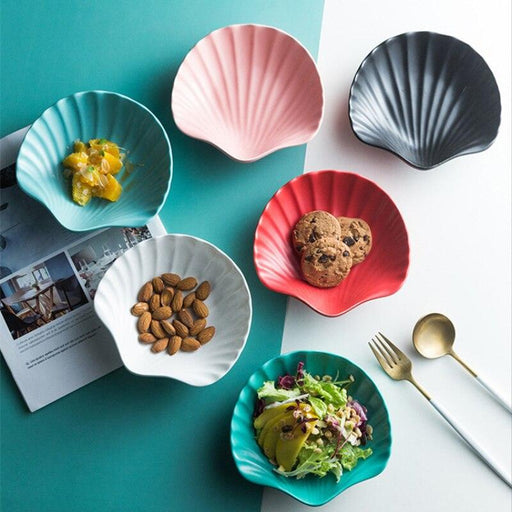 Shell Plate Collection: Nordic Elegance in Matte Glazed Ceramic