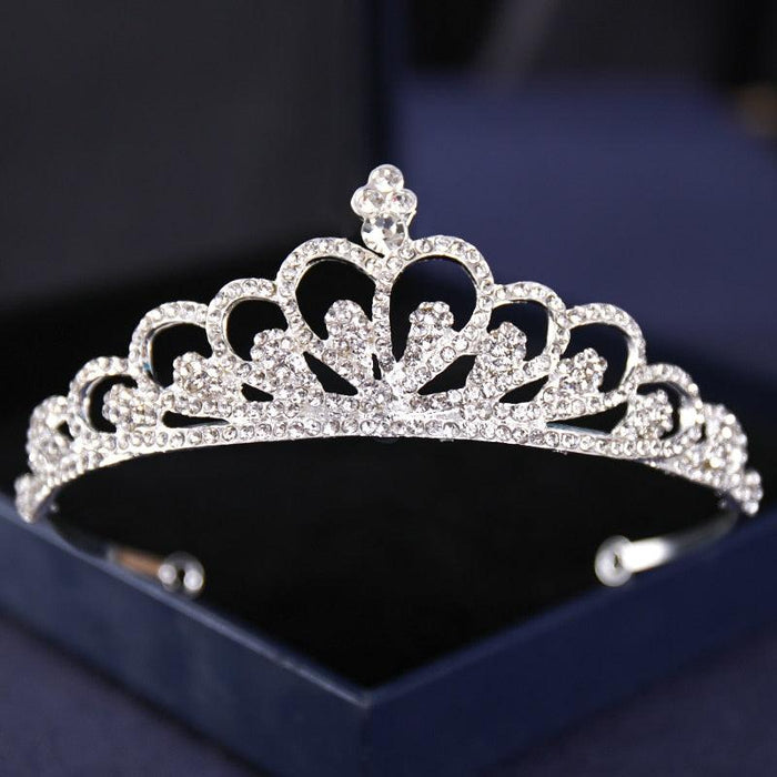 Elegant Silver Rhinestone Tiara - Glamorous Hair Accessory for Special Occasions