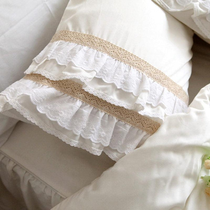 Elegant Lace-Trimmed Cotton Pillowcase Set in Sophisticated Beige/Off White